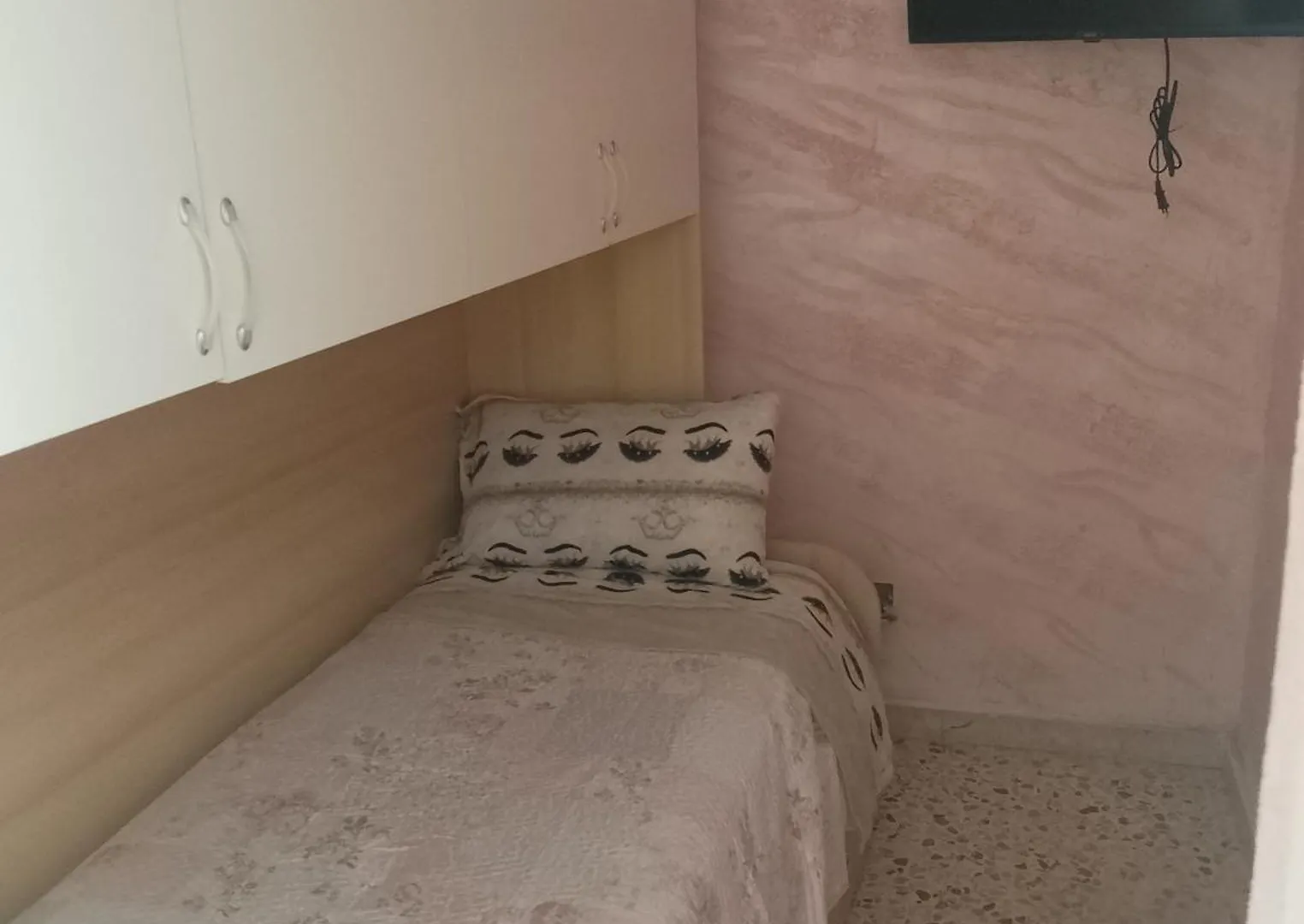 Appartamento Con Terrazzo Vicino Al Centro 卡塔尼亚